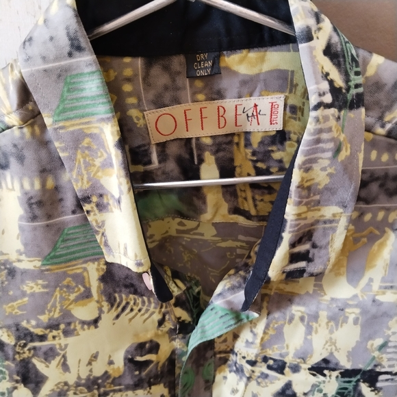 Abstract print designer partywear shirt (42) - Picture 3 of 3